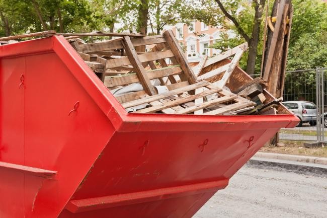 Важные причины обратиться к специалистам для вывоза строительного мусора
