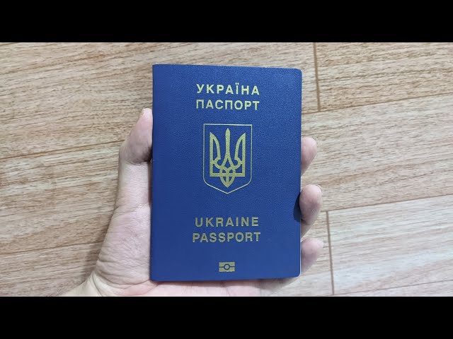 Чем полезна грамотная помощь в оформлении документов в Украине