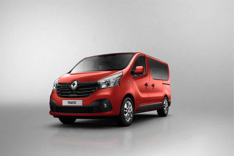 Renault Trafic: универсальный фургон для бизнеса и семьи