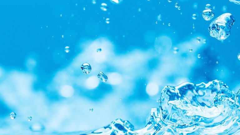 Де використовують воду в гірничому ділі та як її потім очищати