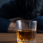 Почему похмелье после запоя опасно