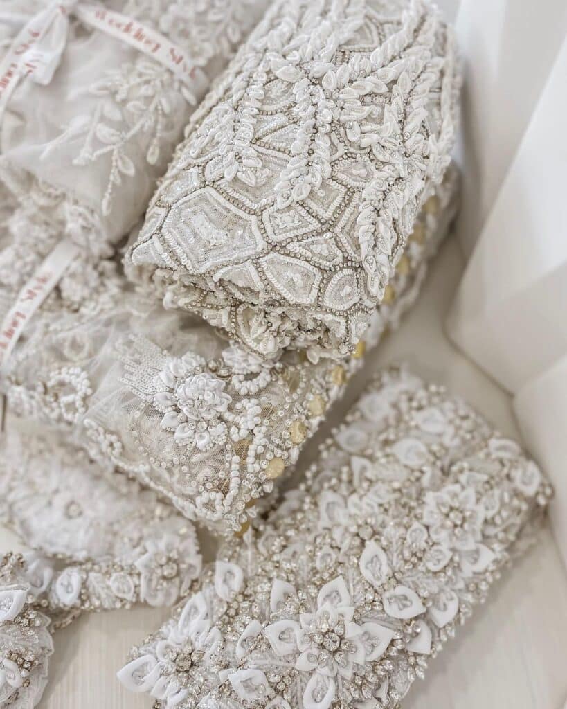 Ткань для платья купить: как выбрать материал для свадебных и праздничных нарядов