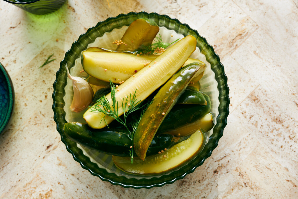 Кого могут заинтересовать соленые огурцы с доставкой в Испании