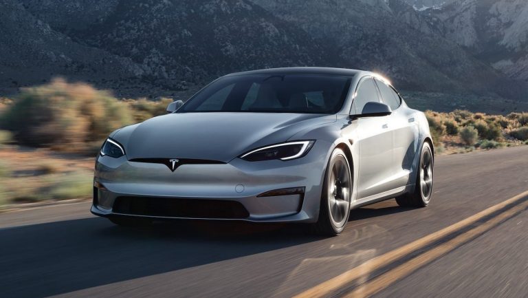Купівля Tesla в Україні: як вибрати авто та не переплатити