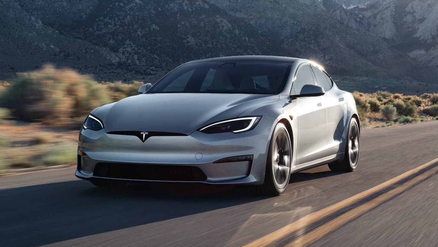 Купівля Tesla в Україні: як вибрати авто та не переплатити